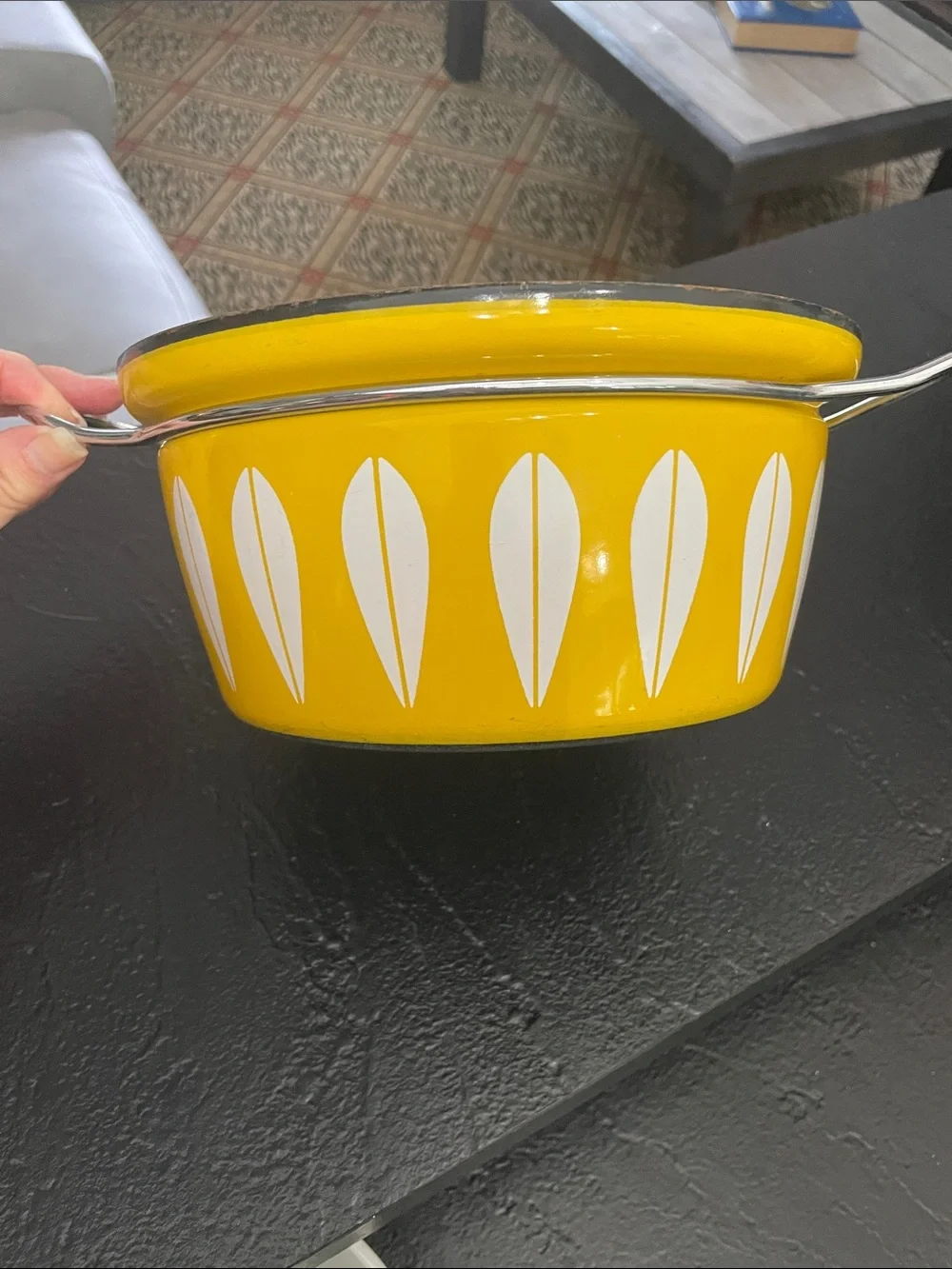 Cathrineholm Yellow Lotus Enamel Casserole with Handles 2 Qt
